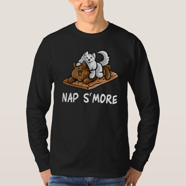 Nap S more Marshmallow Camper Cat Camping Campfire T Shirt (Framsida)
