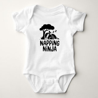 Napping Ninja - Cute Sömnig Ninja Art Funny Ssov T Shirt