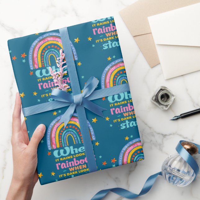 När det blir kvar, sök efter Rainbows Presentpapper (Gifting)