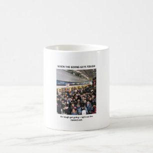 när-det-blir-svärt-bli-de-svaga-starkare kaffemugg