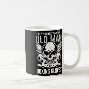 När du boxar dig underskattar du aldrig en gammal kaffemugg