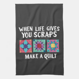 När du skrapar ge gör du en kvilt Knitters Kökshandduk