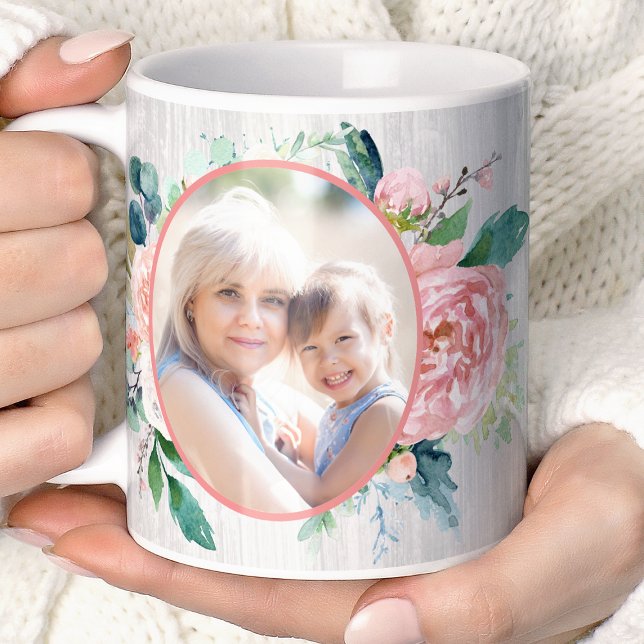 När ett barn föds så föds också en mormor Blommoti Kaffemugg (Skapare uppladdad)