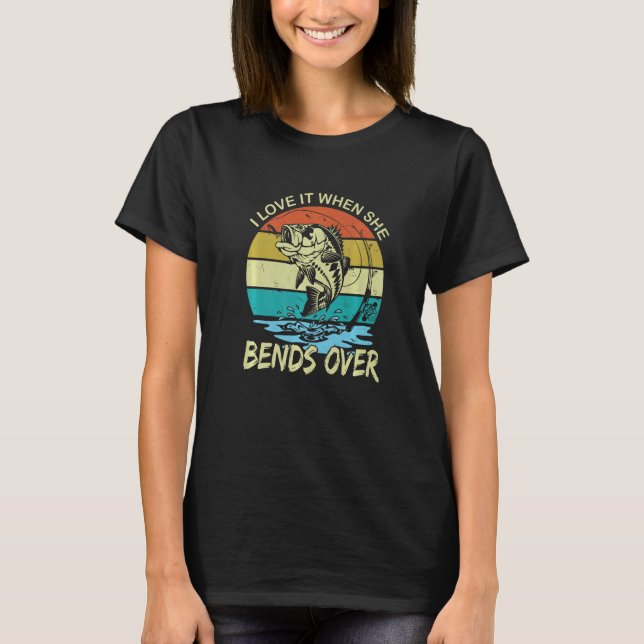När hon böjer sig över Flygfisket fiskar Rod Fishe T Shirt (Framsida)