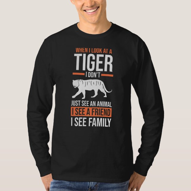 När jag tittar på min tiger t shirt (Framsida)