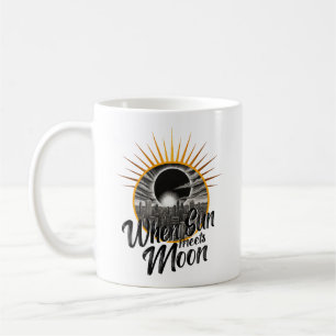 När Sol möts i Måne, så är svartvit Skyline Eclips Kaffemugg