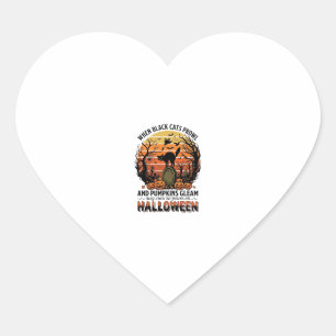 När svarta katter stryker omkring Halloween Katt G Hjärtformat Klistermärke