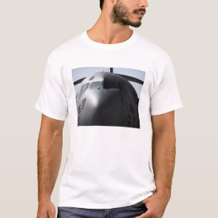 Nära fram till C-17 Globemaster III T Shirt