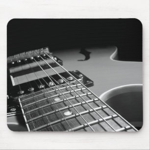 Nära övre för elektrisk gitarr - grå färg B&W Musmatta