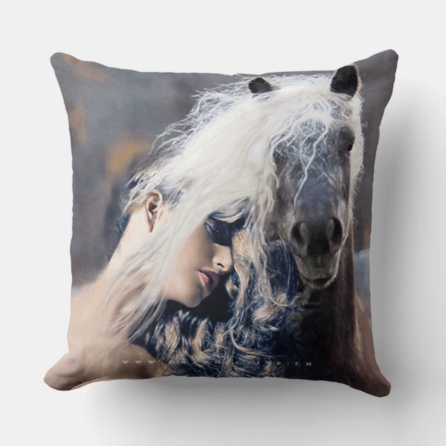 Nära - Pillow Kudde (Framsida)