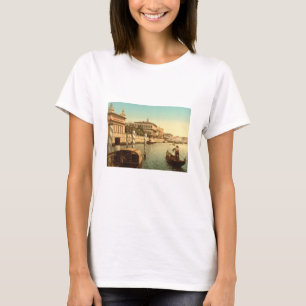 Nära St Mark Venedig, italien T-shirt