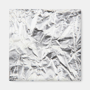 Nära till idisslad aluminiumfolie magnet