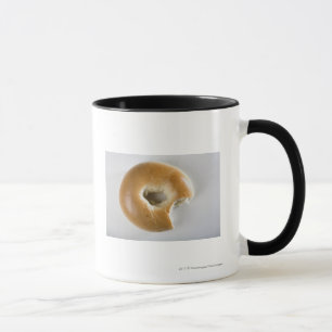 Närbild av en bagel mugg