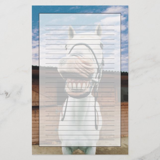 Närbild av hästen med den öppna munnen brevpapper (Framsida)