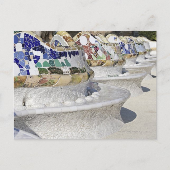 Närbild av mosaik på Gaudi byggnad, Parc Vykort (Framsida)