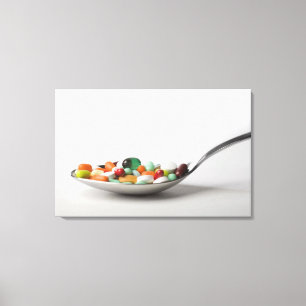 Närbild av pills i en sked canvastryck