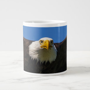 Närbild på flygande havsörn jumbo mugg