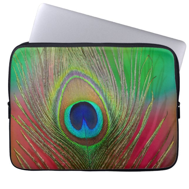 Närbild på påfågelsfjäder laptop sleeve (Framsidan)