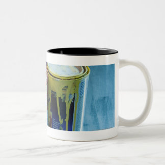 Närbilden av fyra målar cans Två-Tonad mugg