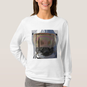 Närbilden beskådar av en brandman t-shirt