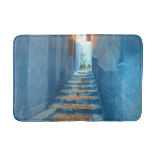 Narrow Blue Stairway i Marocko Badrumsmatta
