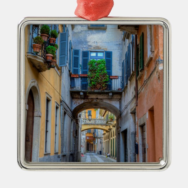 Narrow City Street, Italien Julgransprydnad Metall (Framsidan)
