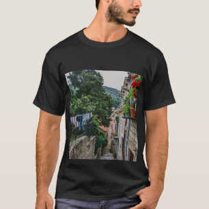 Narrow stone street i Dubrovnik T Shirt