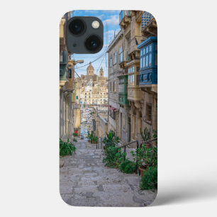 Narrow stone street i Malta