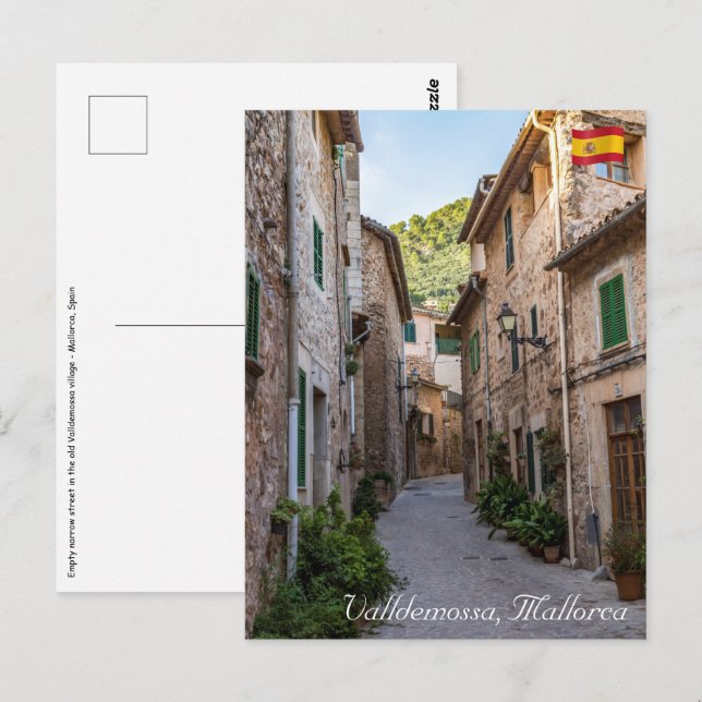 Narrow street i byn Valldemossa - Mallorca Vykort (Fram/baksida)