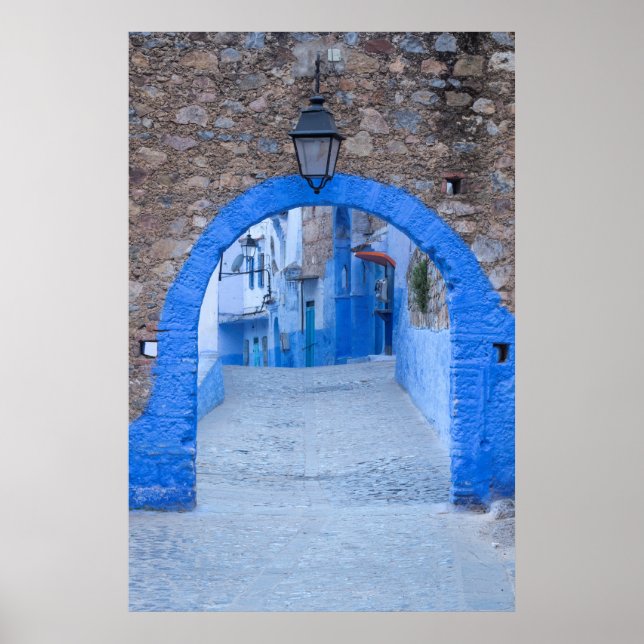 Narrow Street of Chefchaouen Poster (Framsidan)