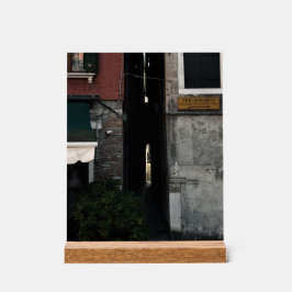 Narrow venetian alleyway (2024)