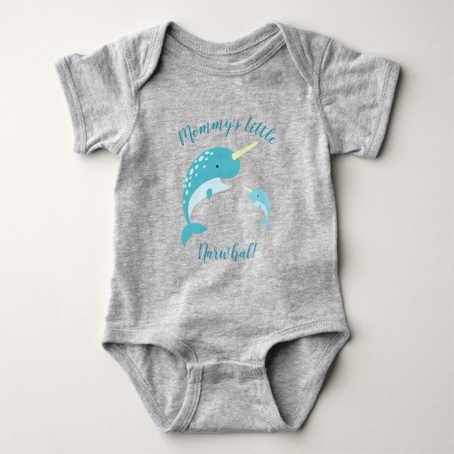 Narwhal Baby Shower Gult Gender Neutral Whale T Shirt (Framsida)