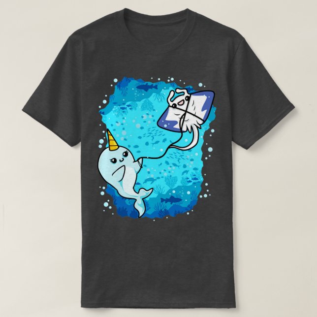 Narwhal Flies Manta Ray Kite T Shirt (Design framsida)