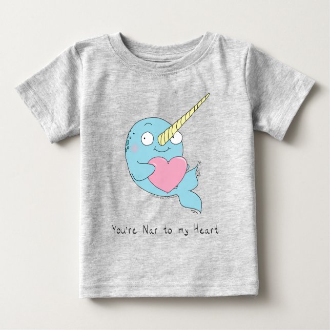 Narwhal Hugger a Heart Baby Barn T-shirt (Framsida)