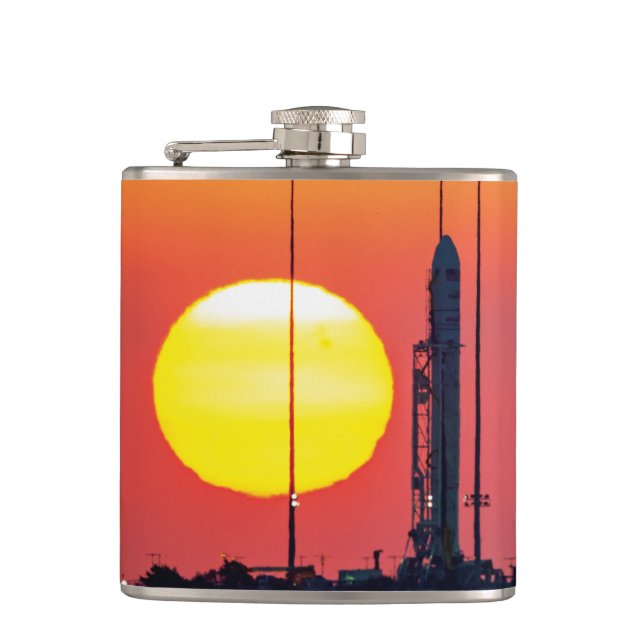 NASA Antares-raket soluppgångsstart Fickplunta (Framsidan)