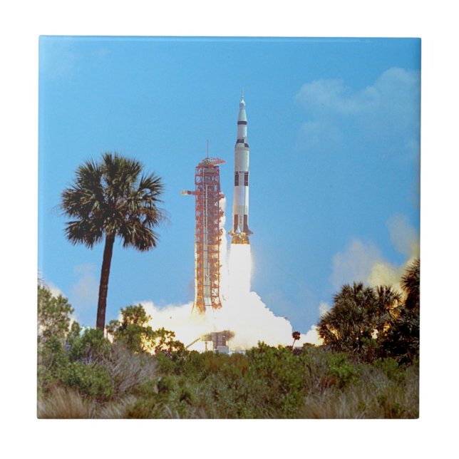 NASA Apollo 16 Saturn V-raketuppskjutning Kakelplatta (Framsidan)