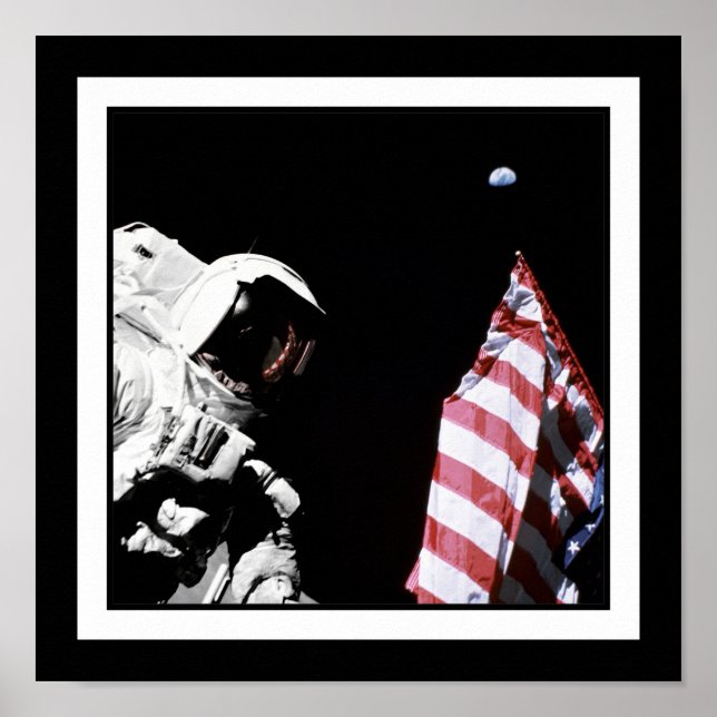 NASA Apollo 17 Astronaut Flagga Earth Måne Photo Poster (Framsidan)