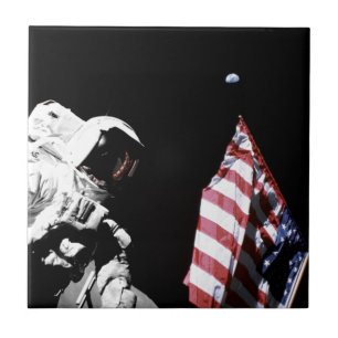NASA Apollo 17 Astronaut Flagga Jord Måne Foto Kakelplatta