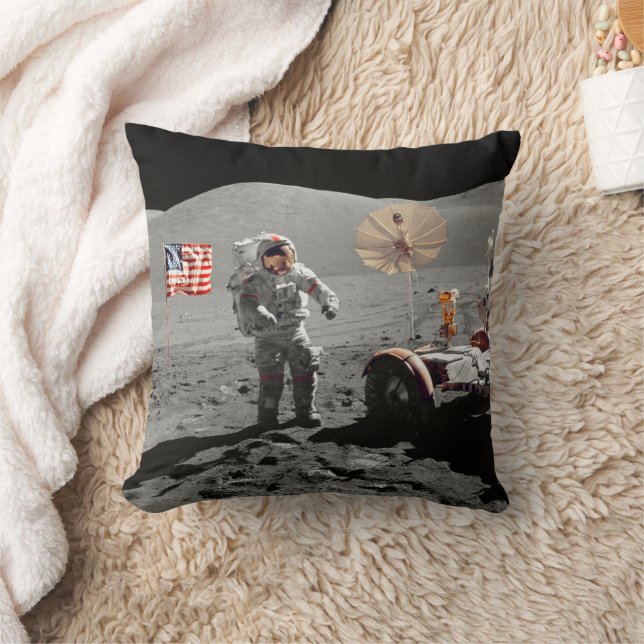 NASA Apollo 17 månlandningsuppdrag, 1972 Kudde (Filt)