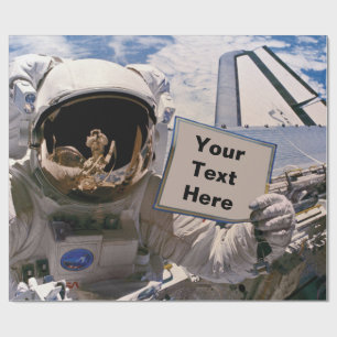 NASA Astronaut Håller Skylt - Lägg Till Anpassad T Presentpapper