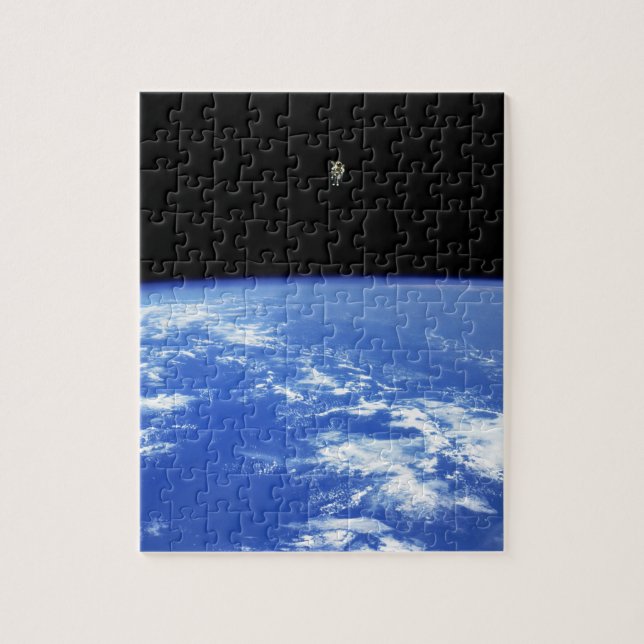 NASA Astronaut Jetpack Spacewalk Earth Orbit Photo Pussel (Vertikal)