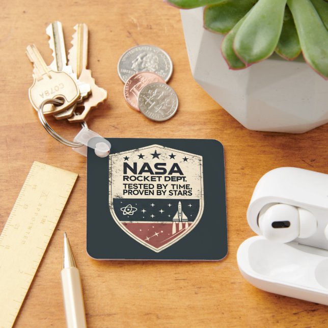 NASA Rocket Dept Testat av tid Bevisat av stjärnor Nyckelring (Skrivbord)