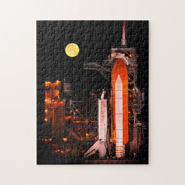Nasa-rymdfärjabarkass på natten pussel (Vertikal)