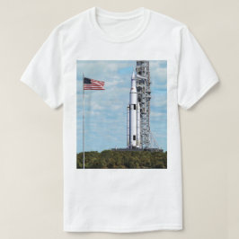NASA SLS Space Launchpad System Rocket Launchpad T-shirt