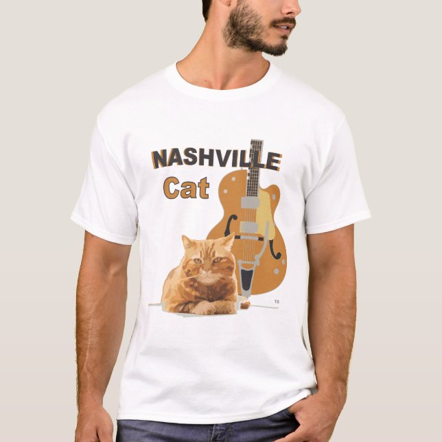Nashville Cat Orange Guitar på ljus T Shirt (Framsida)