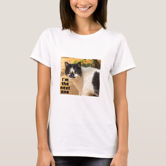 Nästa ett (ljus) t shirt (Framsida)