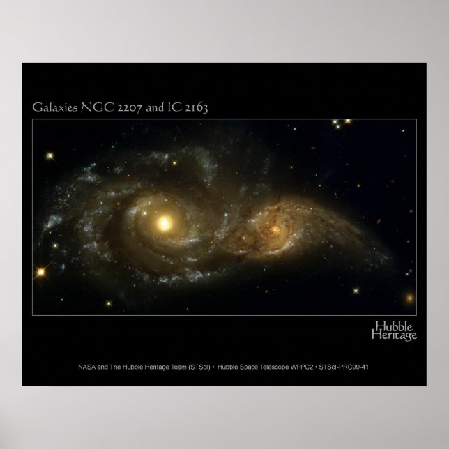 Nästan kolliderande Galaxies Hubble Telescope Poster (Framsidan)