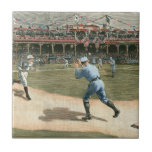 National League Baseball Game 1886 Kakelplatta<br><div class="desc">Målning av ett nationalligans basebollspel från 1886. Man kan praktiskt taget känna lukten av jordnötter,  popcorn och damm från infälten som kommer från biet. Det skulle göra ett underbart tillägg till ditt hem!</div>