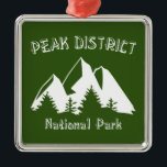 Nationalparken i toppdistriktet julgransprydnad metall<br><div class="desc">Vid mer än 550 kvadratmil och Storbritanniens ursprungliga nationalpark ger nationalparken Peak District National Park en smak av utomhusen till miljoner.</div>