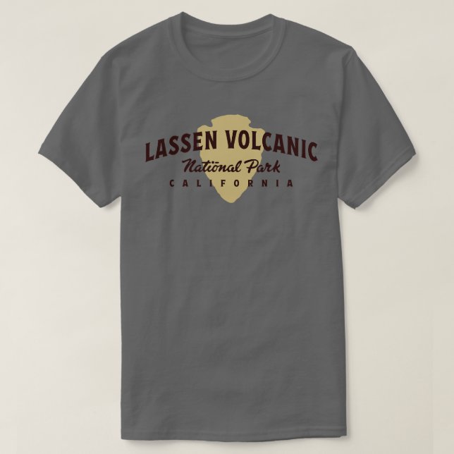 Nationalparken Lassen Volcanic Arched Text Brown T Shirt (Design framsida)